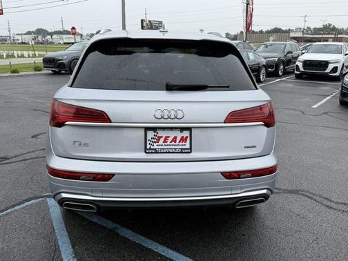 2022 Audi Q5 45 S line Premium