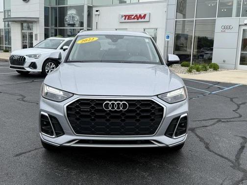 2022 Audi Q5 45 S line Premium