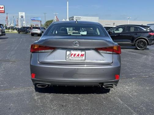 2018 Lexus IS 300 Base