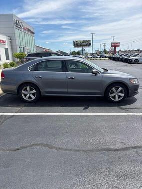 Platinum Gray Metallic 2012 Volkswagen Passat 2.5 SE
