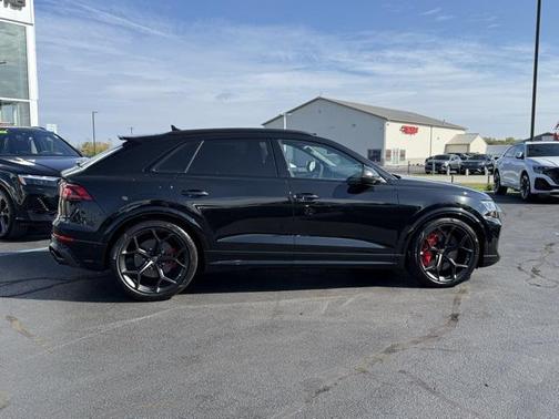 2026 Audi RS Q8 4.0T