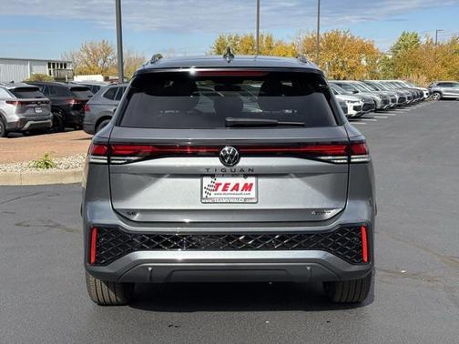 2026 Volkswagen Tiguan 2.0T SE R-Line Black 4MOTION