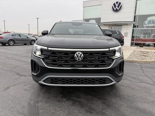 2025 Volkswagen Atlas Cross Sport 2.0T SE w/Technology 4MOTION