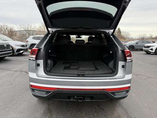 2025 Volkswagen Atlas Cross Sport 2.0T SE w/Technology 4MOTION