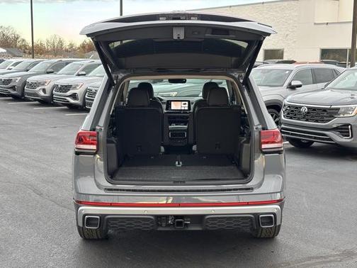 2026 Volkswagen Atlas 2.0T Peak Edition