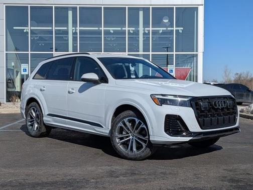 2026 Audi Q7 45 Premium