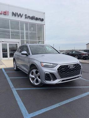 2022 Audi Q5 45 S line Premium Plus