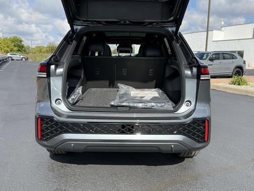 2025 Volkswagen Tiguan 2.0T SE R-Line Black 4MOTION