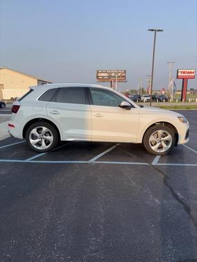 2025 Audi Q5 45 S line Premium Plus