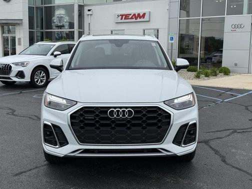 2025 Audi Q5 45 S line Premium Plus