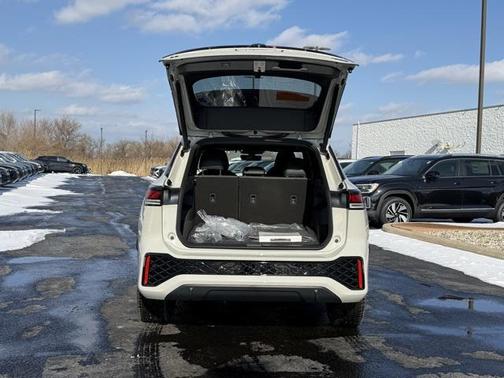 2026 Volkswagen Tiguan 2.0T SE R-Line Black 4MOTION