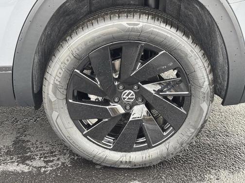 2026 Volkswagen Atlas 2.0T SE w/Technology 4MOTION