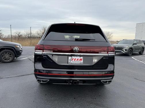 2025 Volkswagen Atlas 2.0T SEL Premium R-Line 4MOTION