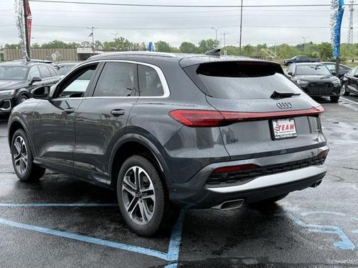 2025 Audi Q5 Premium