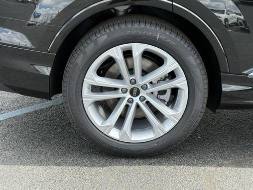 2025 Audi Q7 55 Prestige