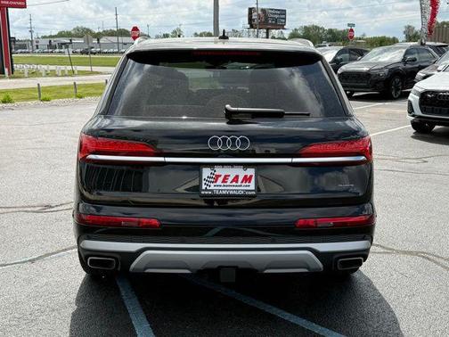 2025 Audi Q7 55 Prestige
