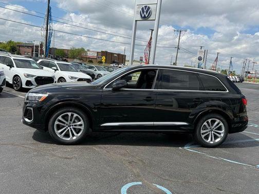 2025 Audi Q7 55 Prestige