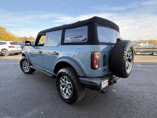 2022 Ford Bronco Badlands