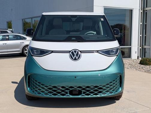 2025 Volkswagen ID. Buzz Pro S Plus with 4MOTION