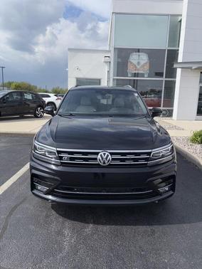 2019 Volkswagen Tiguan 2.0T SEL R-Line 4MOTION