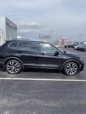 2019 Volkswagen Tiguan 2.0T SEL R-Line 4MOTION