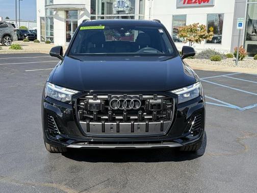 2025 Audi Q7 55 Prestige