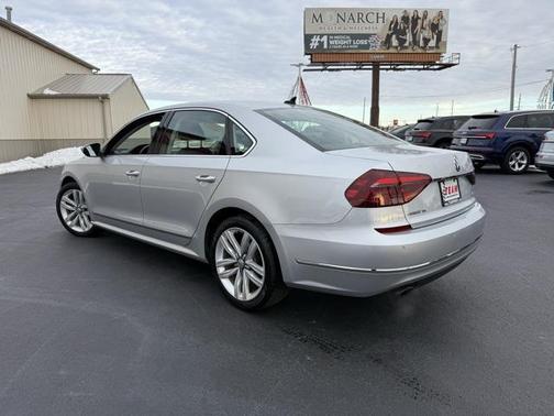 2017 Volkswagen Passat 1.8T SE w/Technology