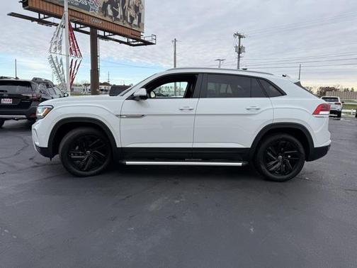 2022 Volkswagen Atlas Cross Sport 3.6L V6 SE w/Technology