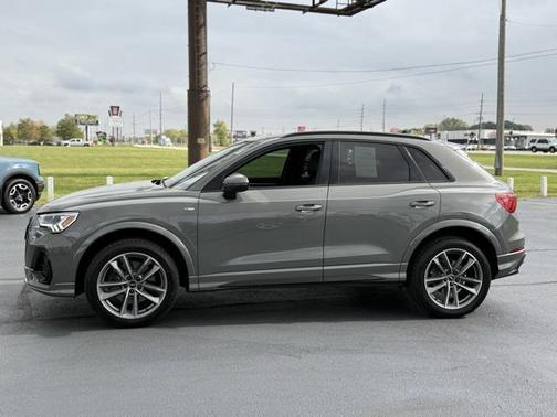 2022 Audi Q3 45 S line Premium Plus