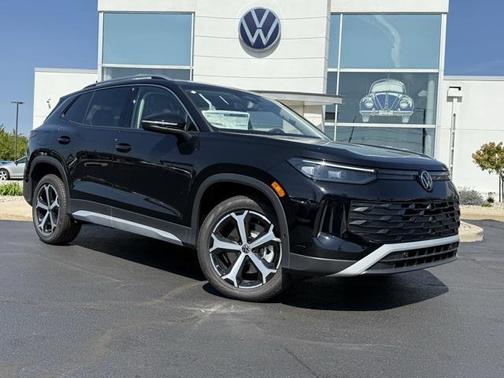 2025 Volkswagen Tiguan 2.0T SE 4MOTION