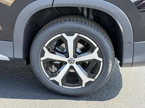 2025 Volkswagen Tiguan 2.0T SE 4MOTION