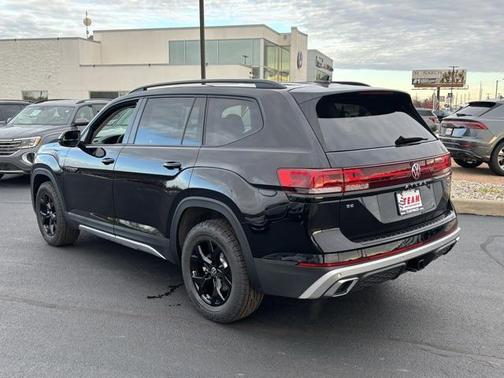 2026 Volkswagen Atlas 2.0T Peak Edition
