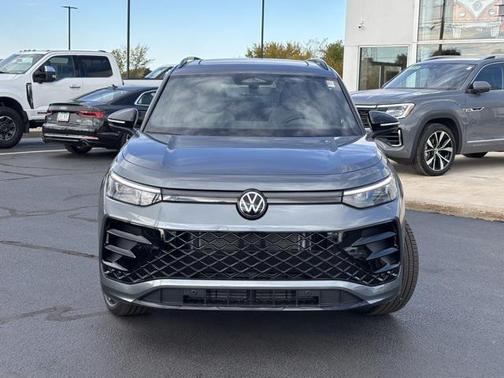 2026 Volkswagen Tiguan 2.0T SE R-Line Black 4MOTION