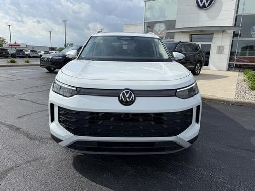 2025 Volkswagen Tiguan 2.0T SE 4MOTION