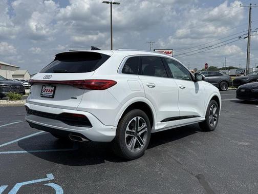 2025 Audi Q5 Premium