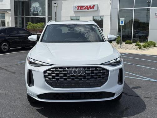 2025 Audi Q5 Premium