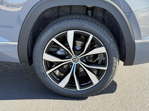 2026 Volkswagen Atlas 2.0T SEL Premium R-Line 4MOTION
