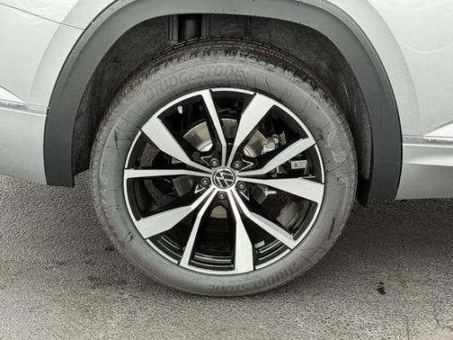 2026 Volkswagen Atlas 2.0T SEL Premium R-Line 4MOTION