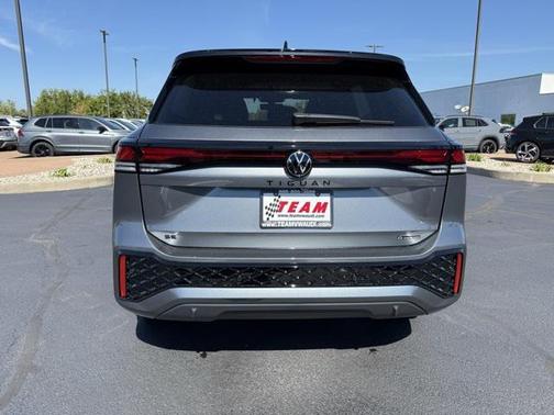 2025 Volkswagen Tiguan 2.0T SE R-Line Black 4MOTION