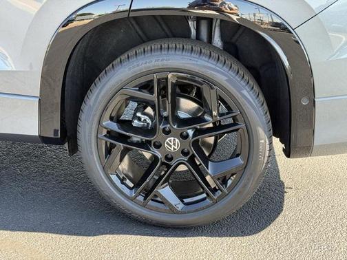 2025 Volkswagen Tiguan 2.0T SE R-Line Black 4MOTION