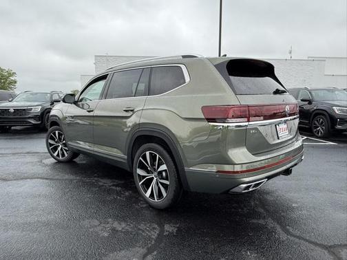 2025 Volkswagen Atlas 2.0T SEL Premium R-Line 4MOTION