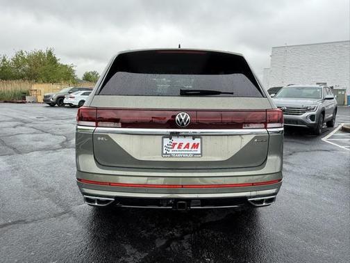 2025 Volkswagen Atlas 2.0T SEL Premium R-Line 4MOTION