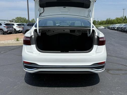 2025 Volkswagen Jetta 1.5T SEL