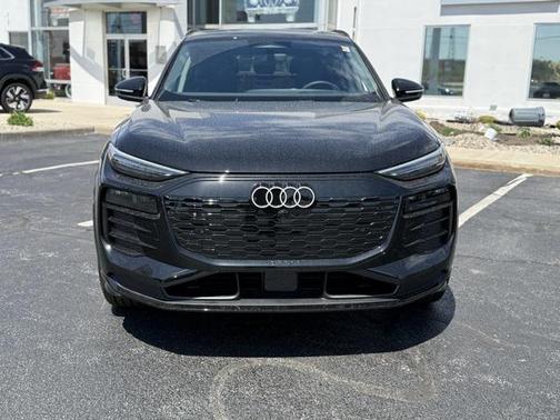 2025 Audi Q6 e-tron Premium Plus quattro