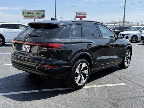 2025 Audi Q6 e-tron Premium Plus quattro