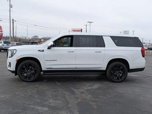 2023 GMC Yukon XL SLT