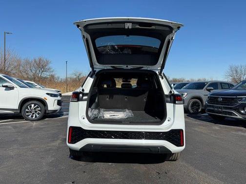 2026 Volkswagen Tiguan 2.0T SE R-Line Black 4MOTION