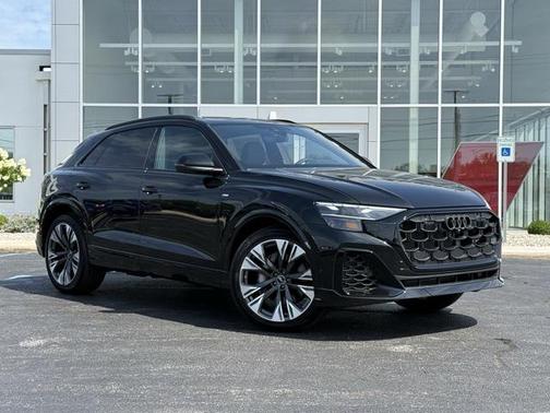 2025 Audi Q8 55 Premium Plus