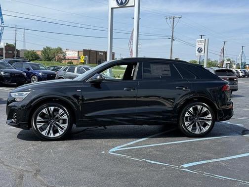 2025 Audi Q8 55 Premium Plus