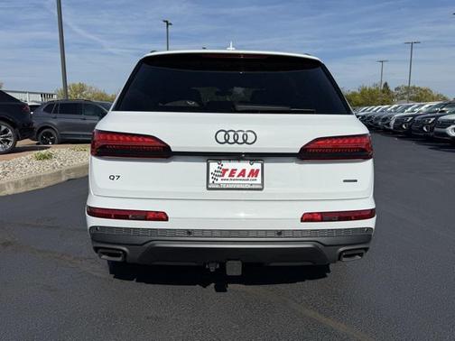 2026 Audi Q7 55 Premium Plus